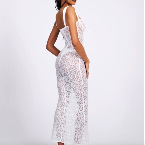 Miss Circle Veronica White Lace Maxi Dress - Picture 7 of 7